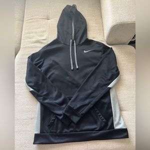 Men’s Nike Therma-Fit Black Sweatshirt size L